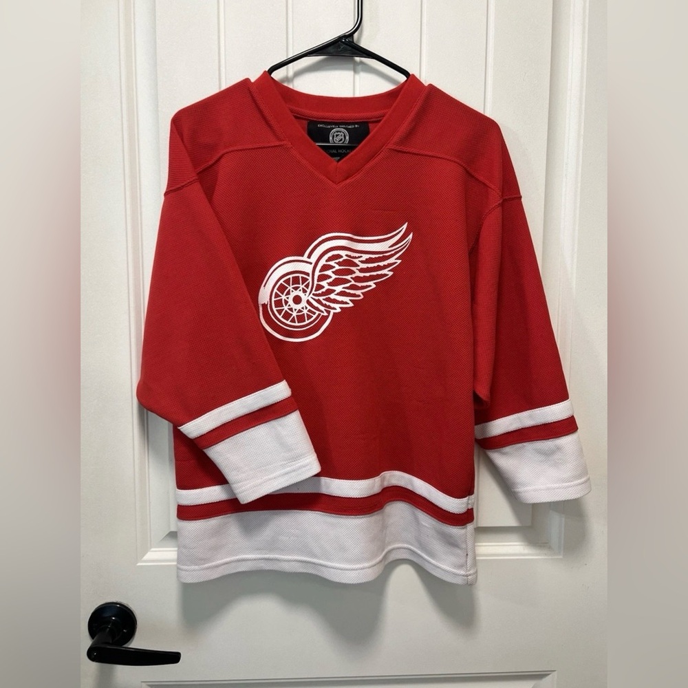 Vintage Logo NHL Red Wings Jersey EUC